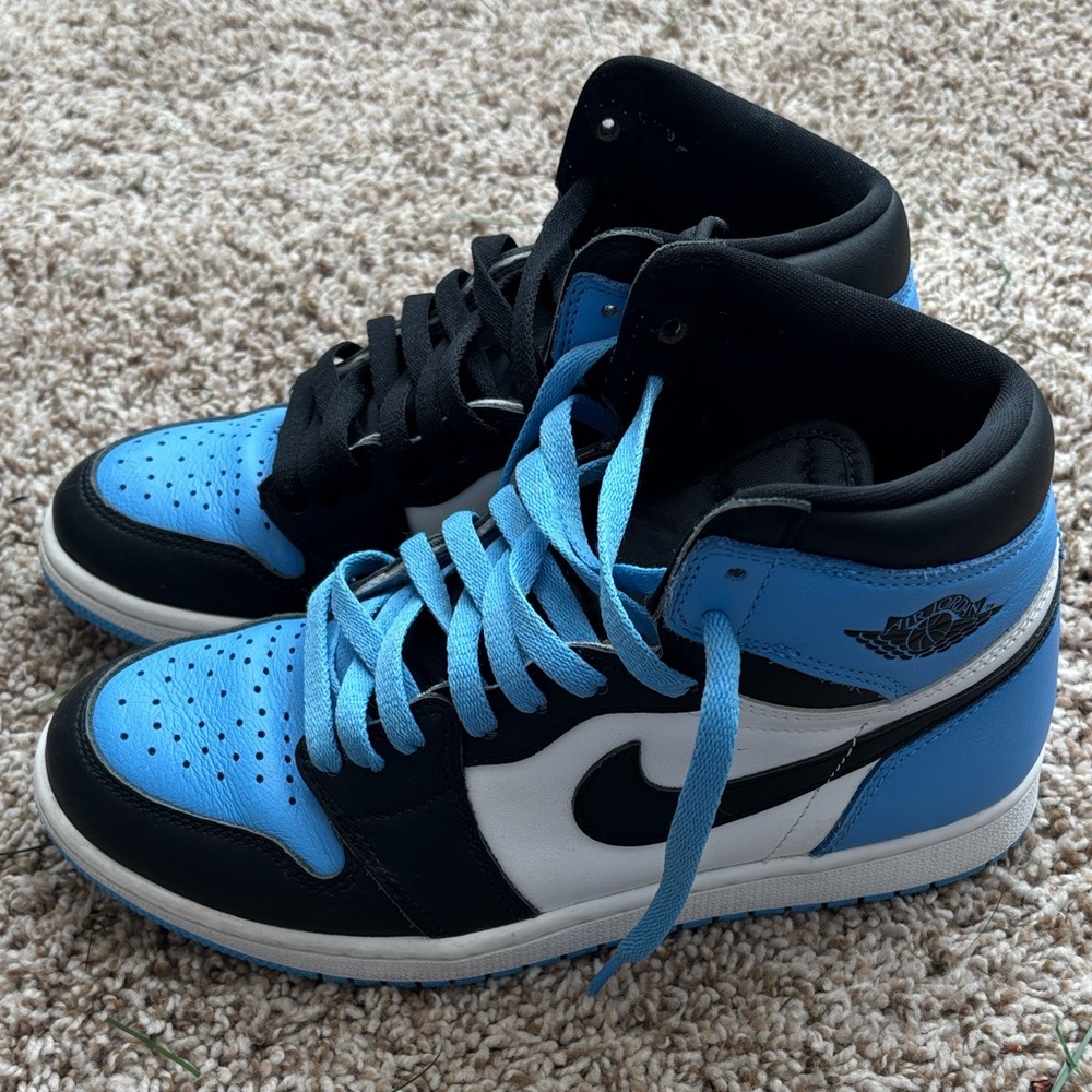 Nike Jordan 1 Sneakers- UNC Men’s Size 8